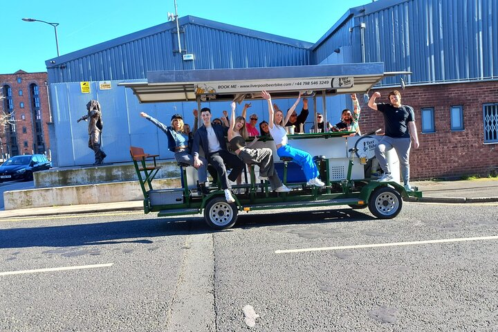 LIverpool beer or prosecco bike tour - Photo 1 of 16